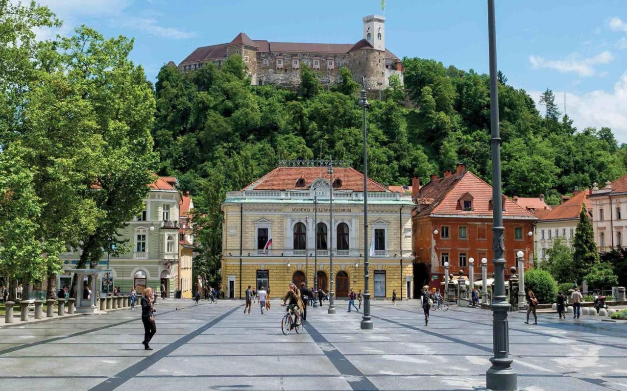 Royal Vega Apartment Ljubljana Luaran gambar